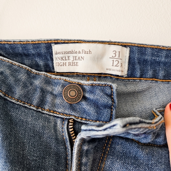 Abercrombie Super Skinny Ankle High Rise Denim Medium Wash Blue Jeans 31 12 - Picture 7 of 9